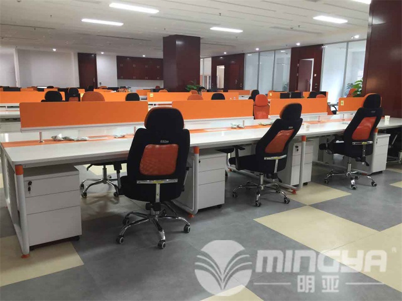 辦公桌椅